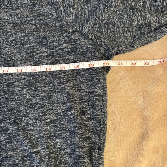 J. Crew Men's L Sweater Pullover Round Neck Long Sleeve - Picture 3 of 8